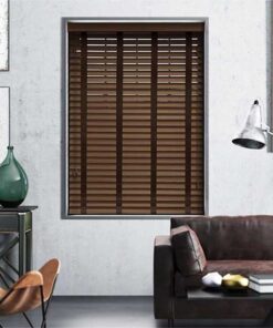Màn sáo gỗ phòng khách hiện đại chống nắng