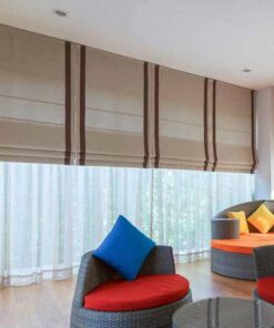 Rèm roman tphcm màu nâu sọc sang trọng