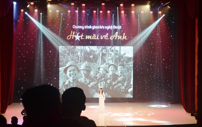 List 100+ mẫu rèm sân khấu, hội trường Đẹp - Nổi nhất 2024 12 rèm sân khấu ảnh11